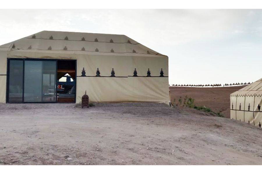 Excursão noturna no deserto de Agafay por 2 dias