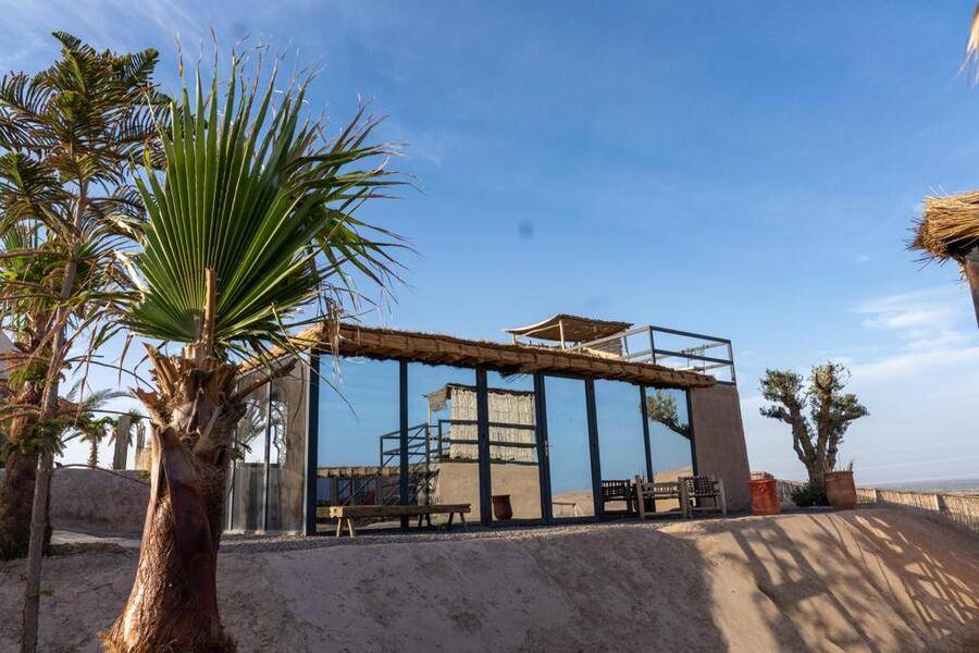 Quadriciclo, passeio de camelo e jantar no deserto rochoso de Agafay