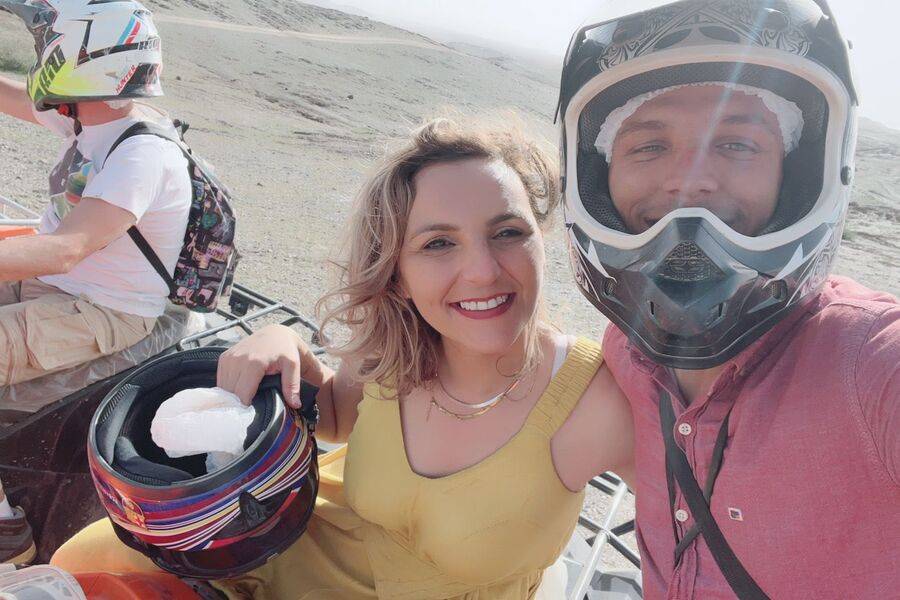 Quadriciclo, passeio de camelo e jantar no deserto rochoso de Agafay