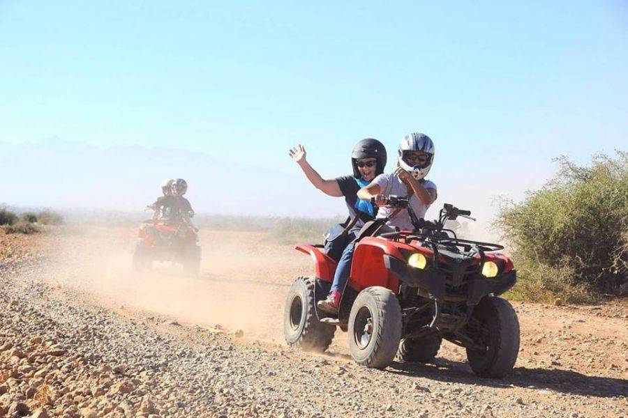 Passeio de quadriciclo no Palmeraie de Marrakech