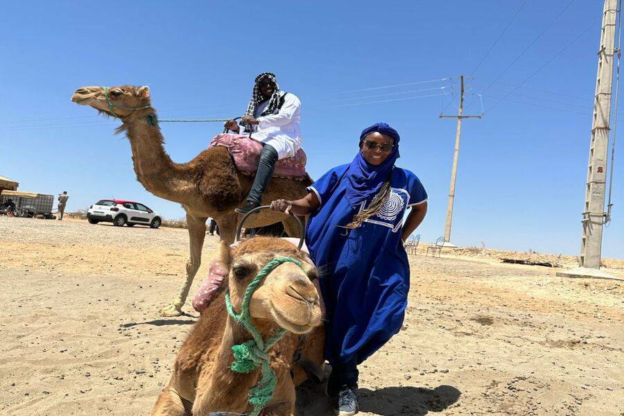 Quadriciclo, passeio de camelo e jantar no deserto rochoso de Agafay